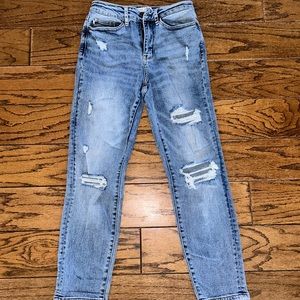 Women’s Judy Blues Distressed Jeans size 3/26